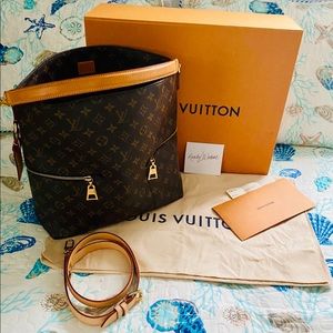 Authentic Louis Vuitton Melie Monogram